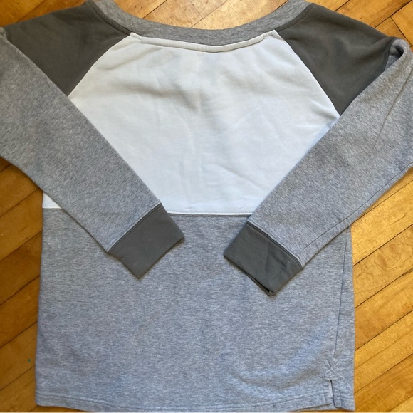 Indiana Hoosiers off-the-shoulder hoodie - Picture 4 of 5